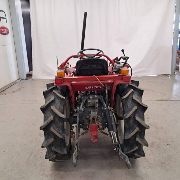 Shibaura P17F 4WD, 17hp, Minitraktori Etukuormaajalla - Image 4